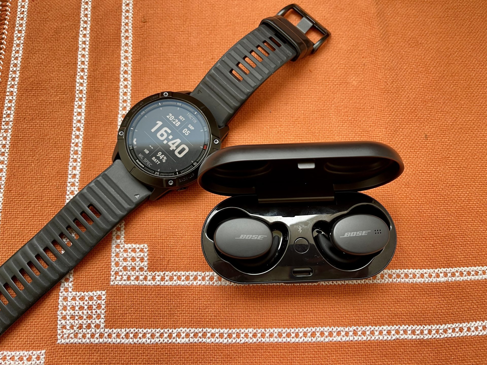 EE8CCE12-875B-465B-9EE5-EDAD5BE3B49A