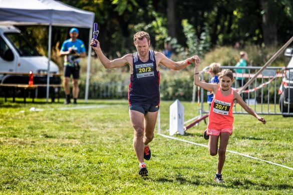 Craft-team-running-1