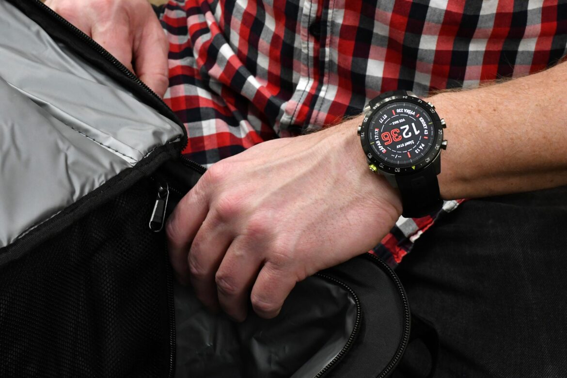 Chytré hodinky a placení: Co v ČR funguje a jak?