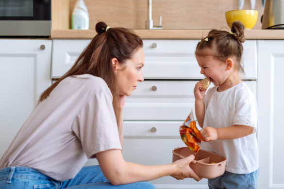 Vztah k jídlu děti přebírají hlavně od rodičů. Foto: undrey/iStock