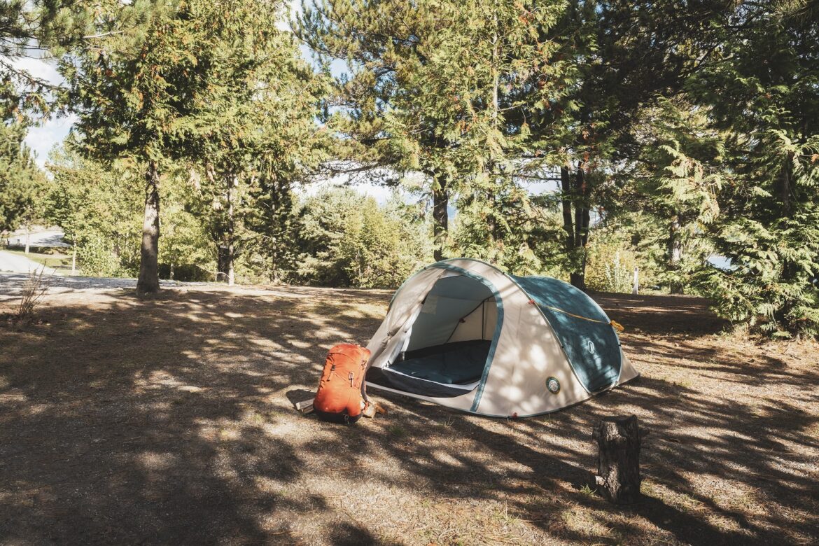 Samorozkládací stan