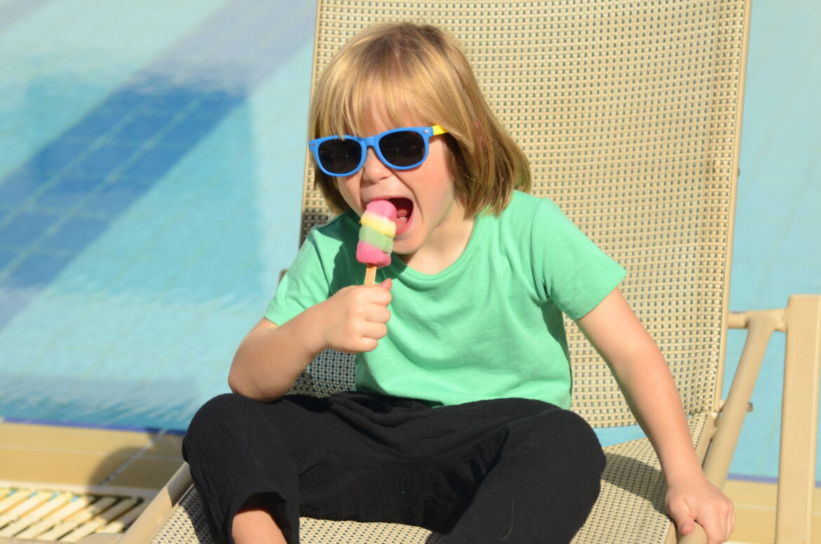 Běžně dostupné zmrzliny většinou bývají plné cukru. Foto: Yuriy Komarov/iStock