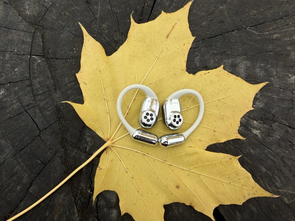 Sluchátka Xiaomi OpenWear Stereo Pro.