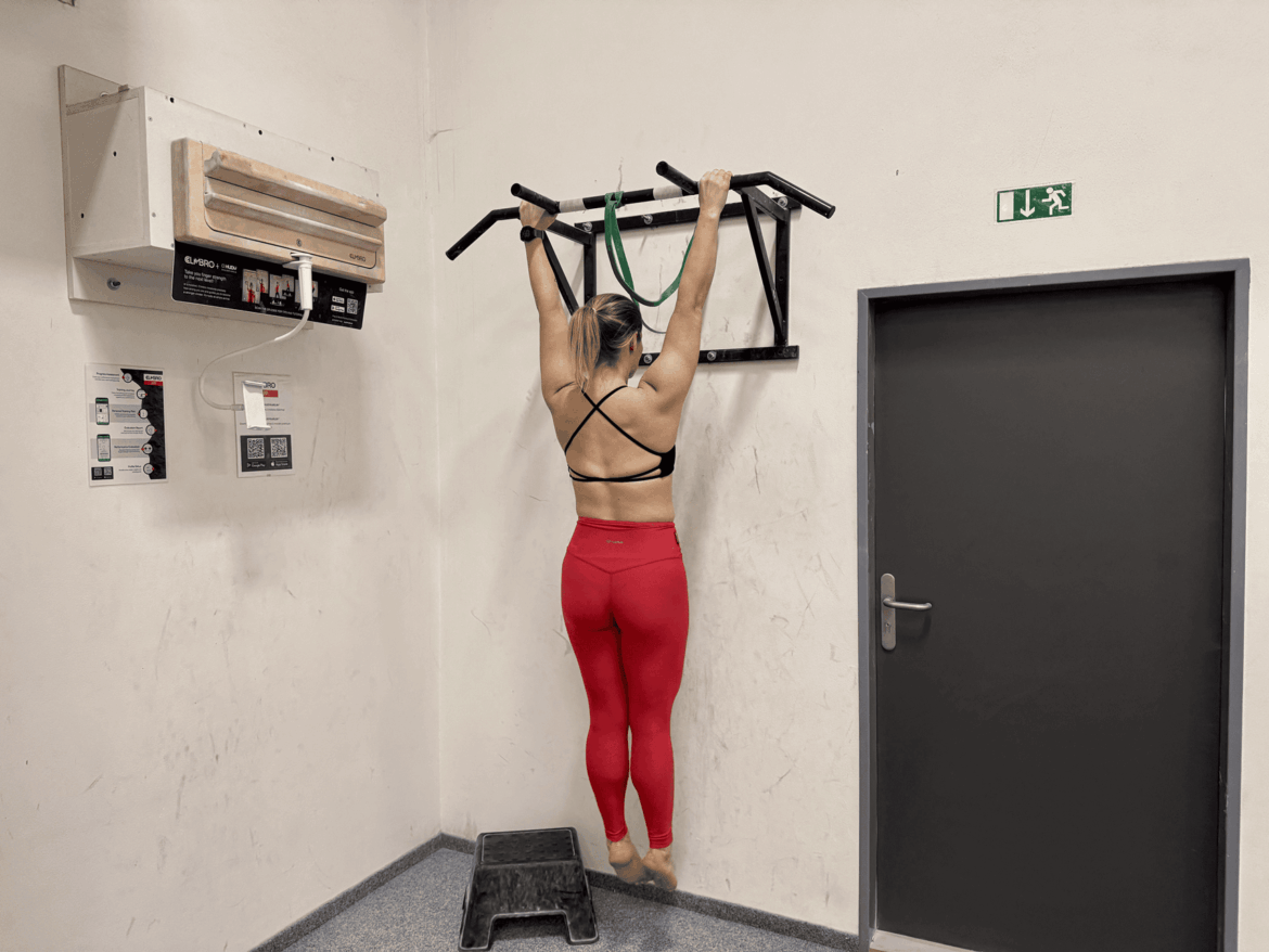 Vis na hrazdě pomůže běžcům i lidem se sedavým životním stylem.