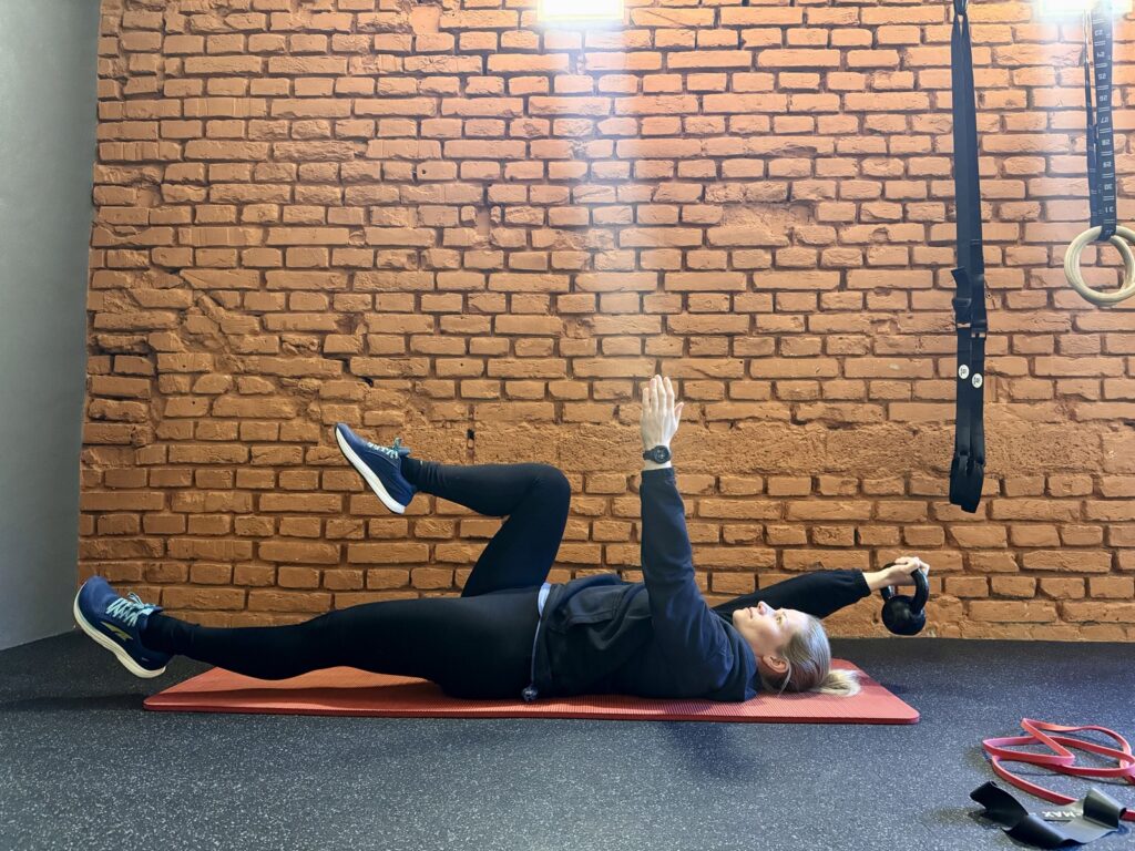 Mrtvý brouk se zátěží